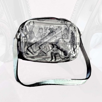 Сумка Vlieger & Vandam 'Camera Bag Gun' із кастомним дизайном Sabbat